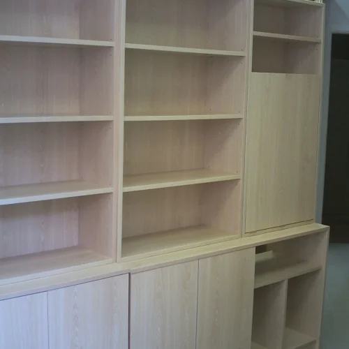 Librería de madera a medida